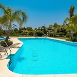 Alcazaba Lagoon 2465